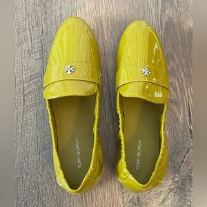 Tory Burch Ballet Loafer Sheep Patent Leather Island Palm Green Size 6